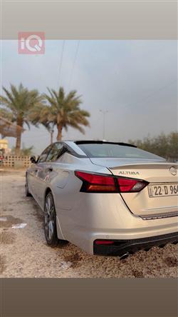 نيسان ألتيما